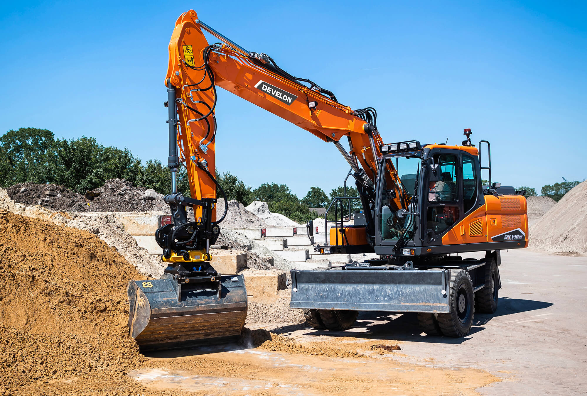 kraemer-mobilbagger-develon-dx140w-7-radbagger-mobilbagger image 2