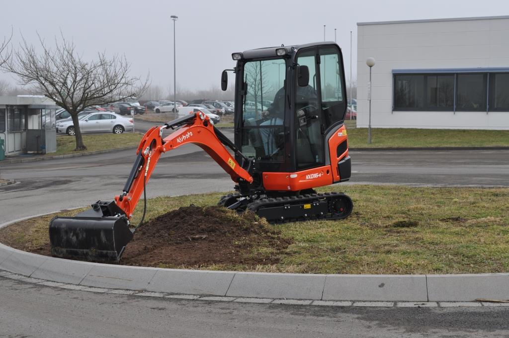 kubota-kx016-4-minibagger-1-5t-mit-kabine image 2