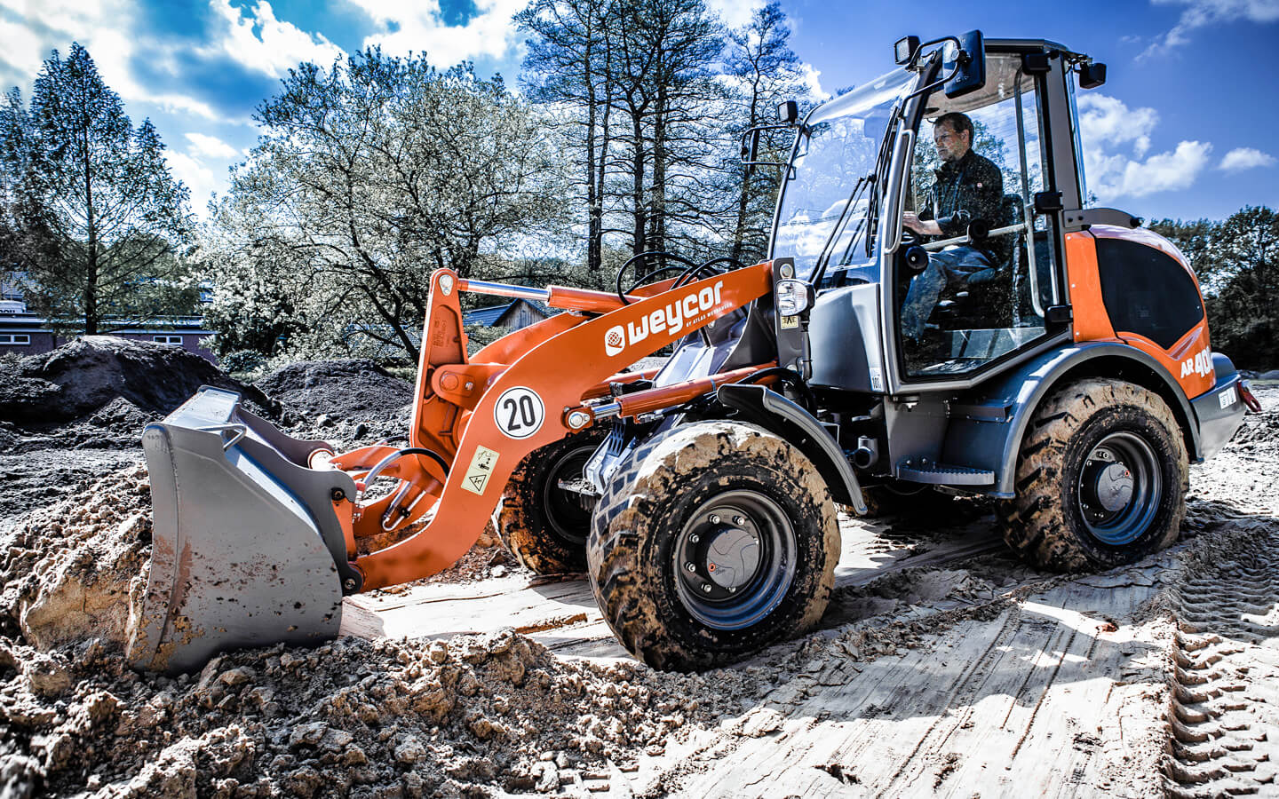 weycor-ar-400-radlader-kompaktlader-hoflader image 2