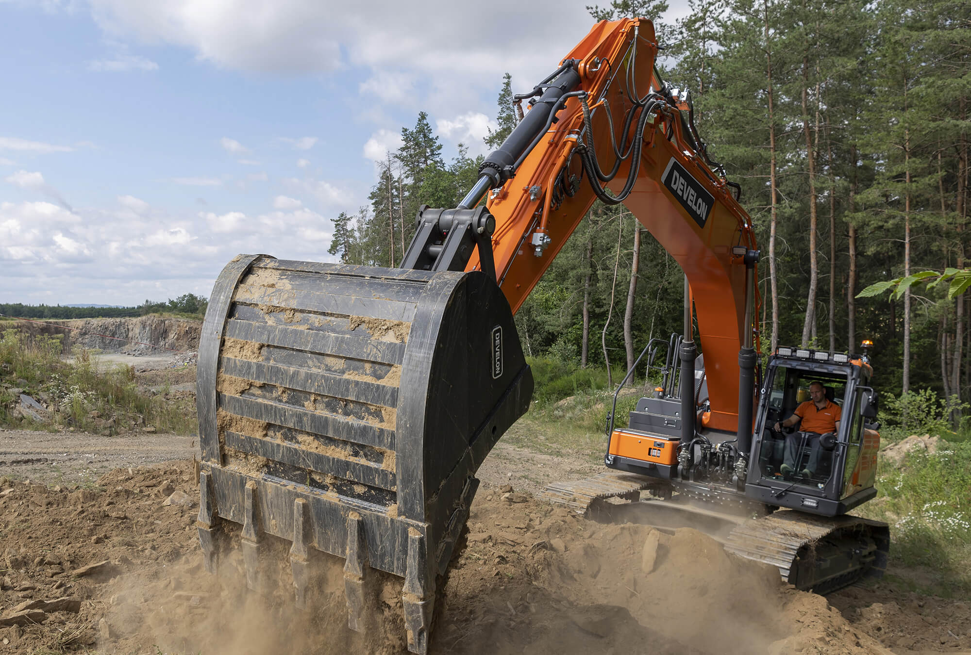 develon-dx300lc-7k-raupenbagger-kettenbagger-lc image 2