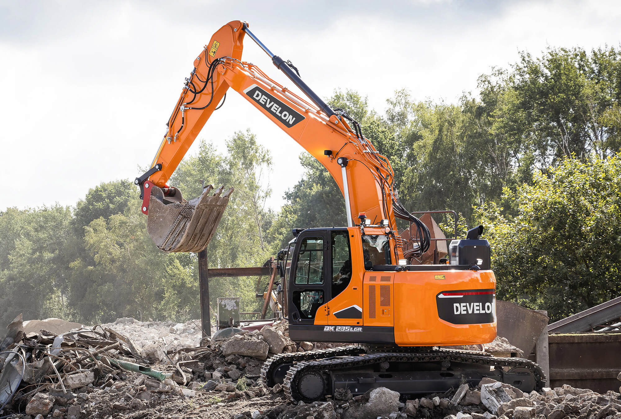 develon-dx235lcr-7-raupenbagger-kurzheck-diesel image 2