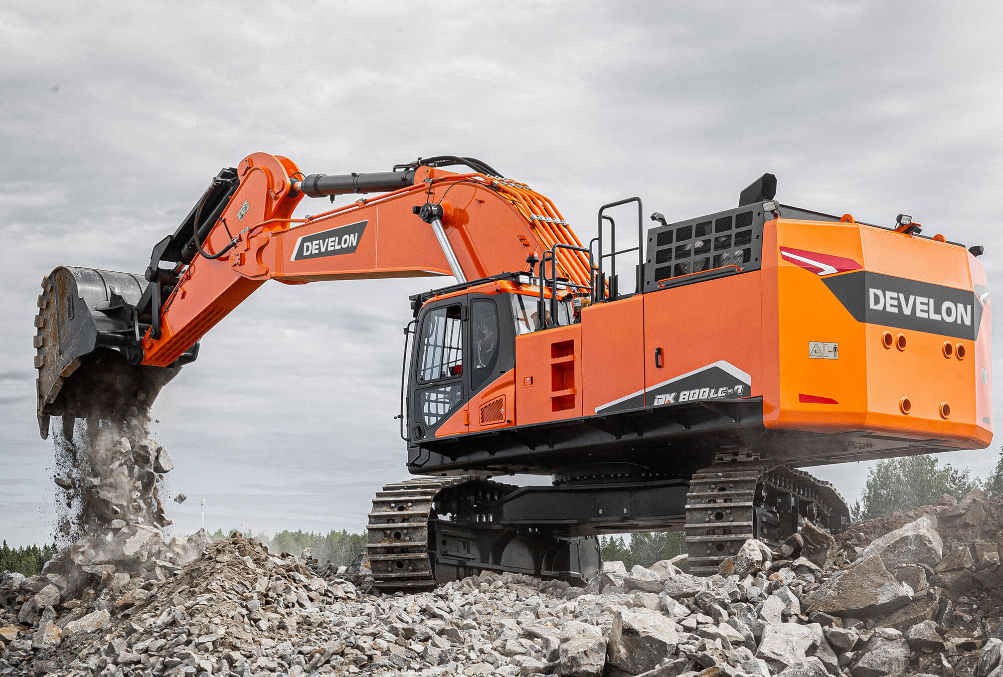 develon-dx800lc-7-raupenbagger-kettenbagger-diesel-erdbau image 2