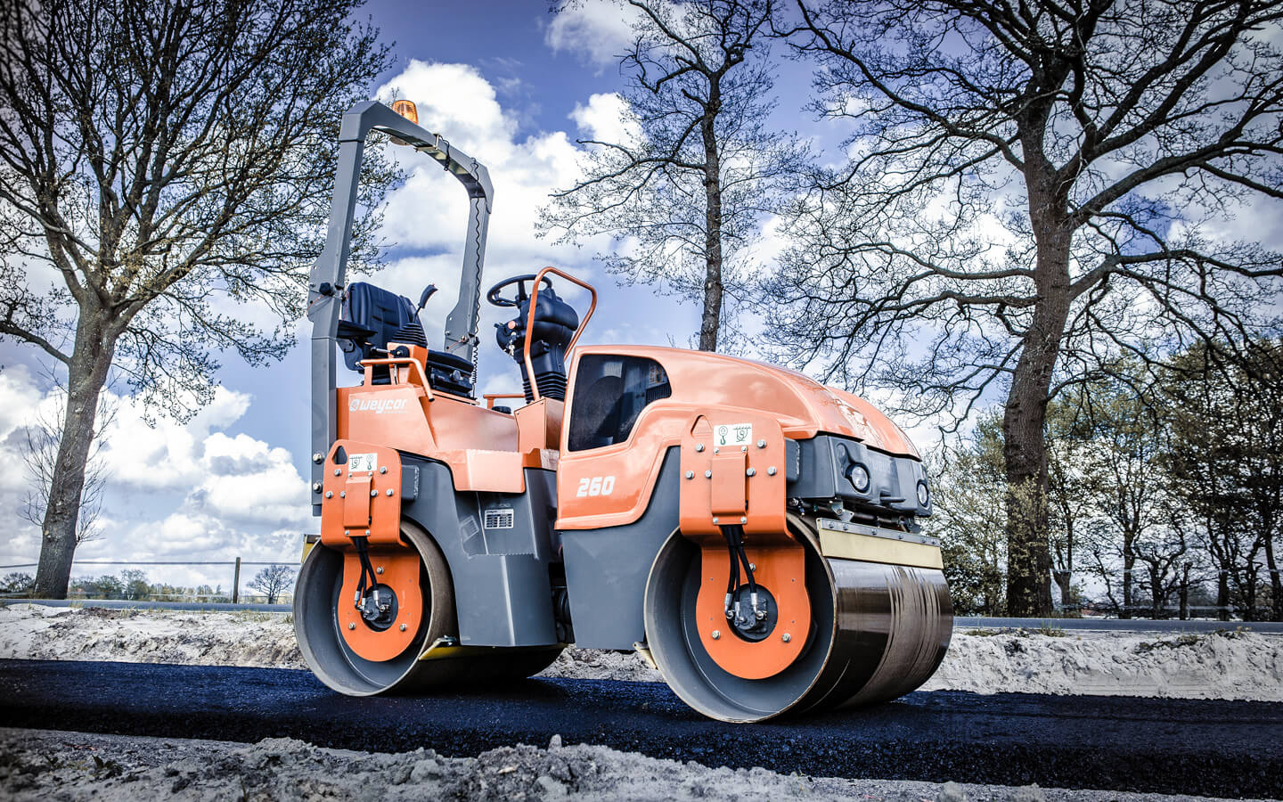 weycor-aw-260-walze-tandemwalze-mit-kabine image 1