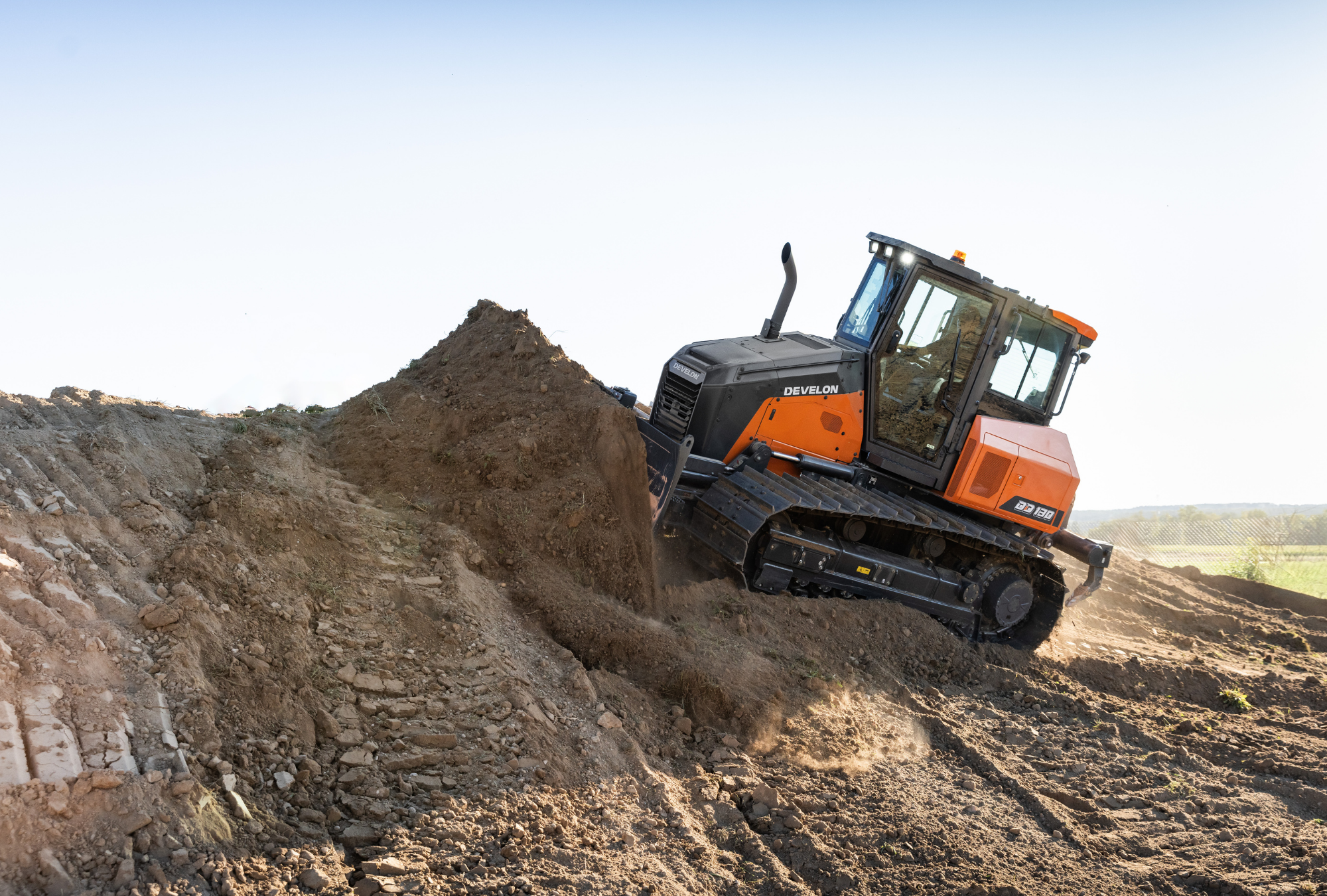 develon-dd130-raupenbagger-kettenbagger-diesel-tiefbau image 6
