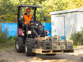 kubota-rt220-2-radlader-hoflader-kompakt image 3