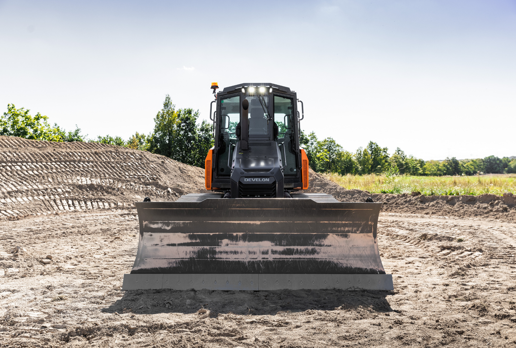 develon-dd130-raupenbagger-kettenbagger-diesel-tiefbau image 8
