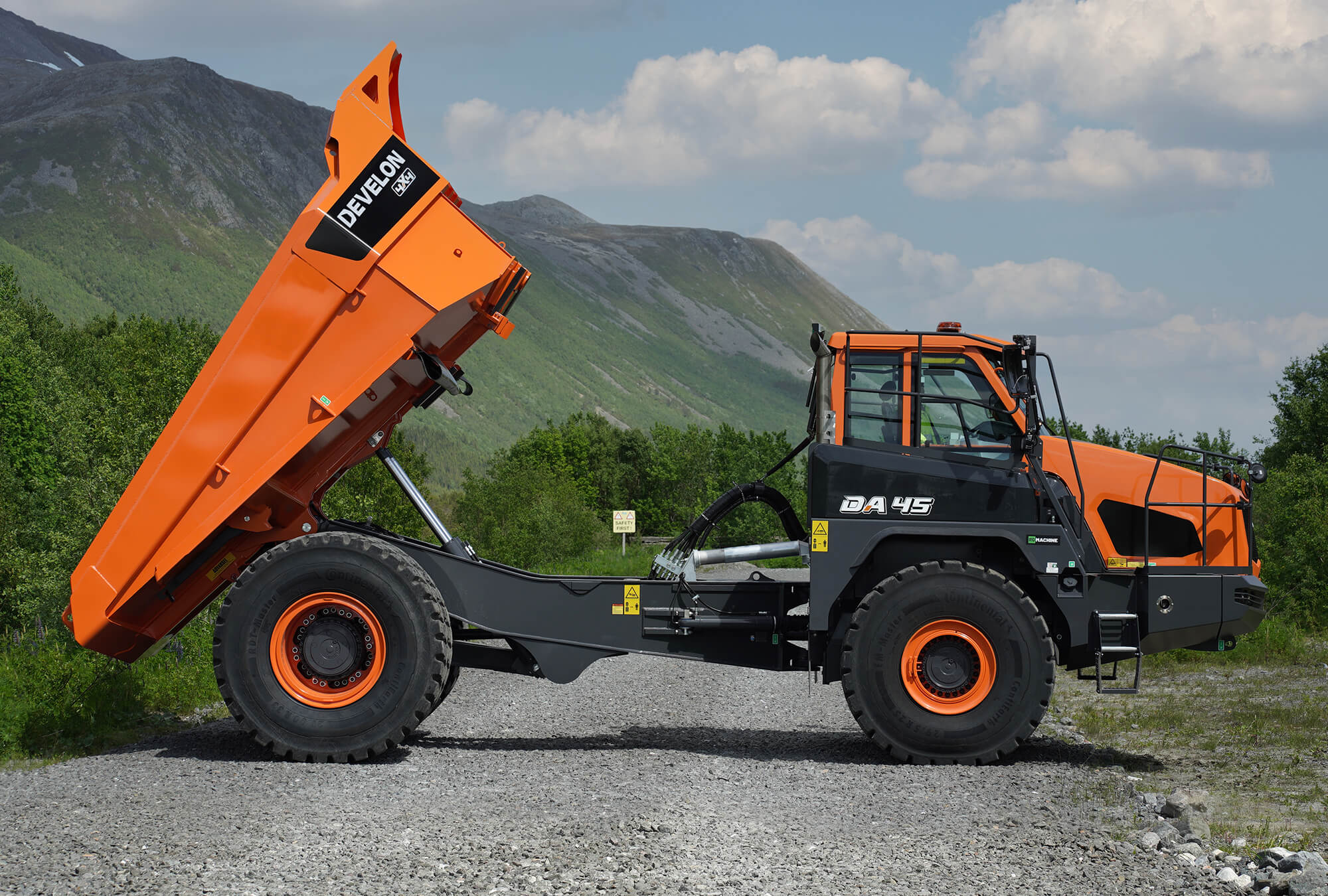 kraemer-dumper-develon-da45-7-4x4-muldenkipper image 3
