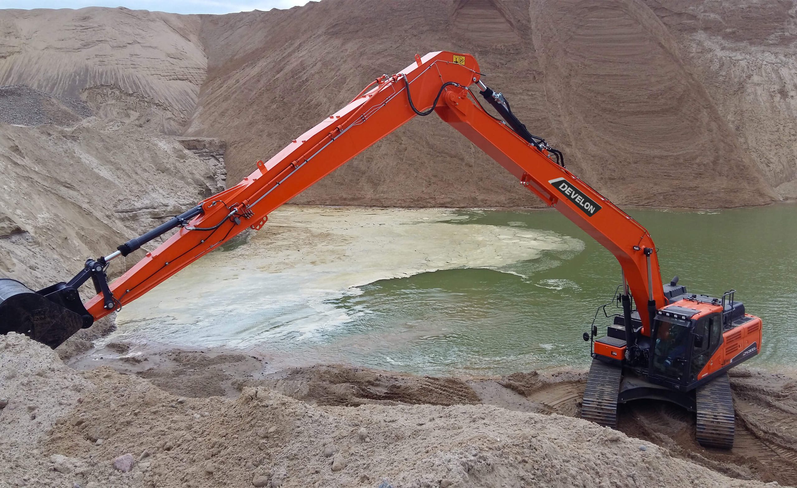 develon-dx300lc-7-slr-raupenbagger-long-reach image 2